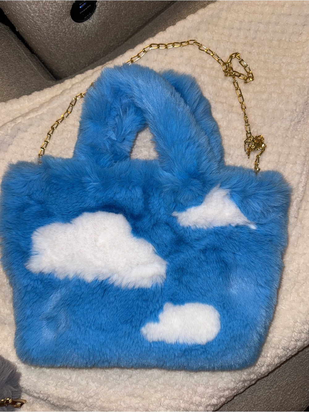 Y2K Blue & White Cloud Faux Fur Handbag with Removable Gold Chain Shoulder Strap